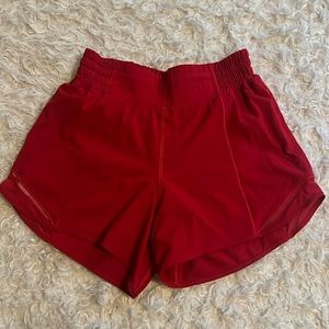 Lululemon size 4 Hotty hot high rise 4 inch shorts
